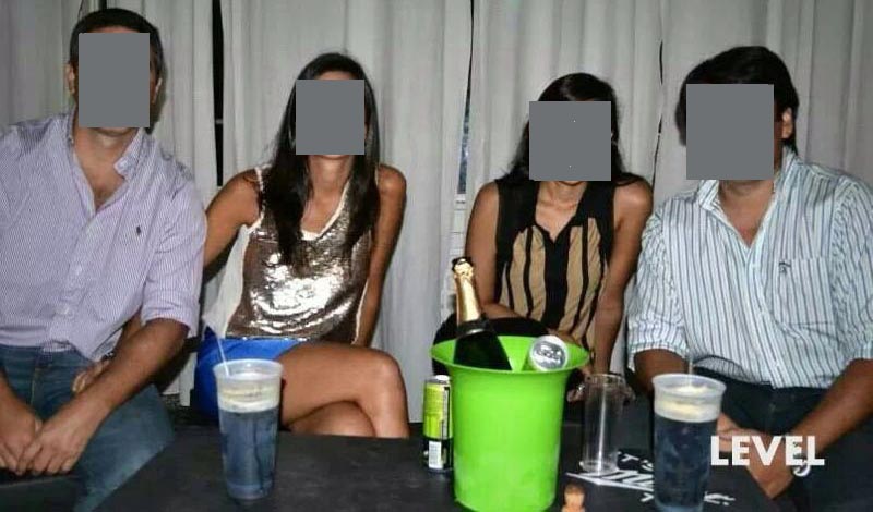 En las fiestas privadas se venden bebidas en botellas de vidrio. Venta prohibida por ordenanza.