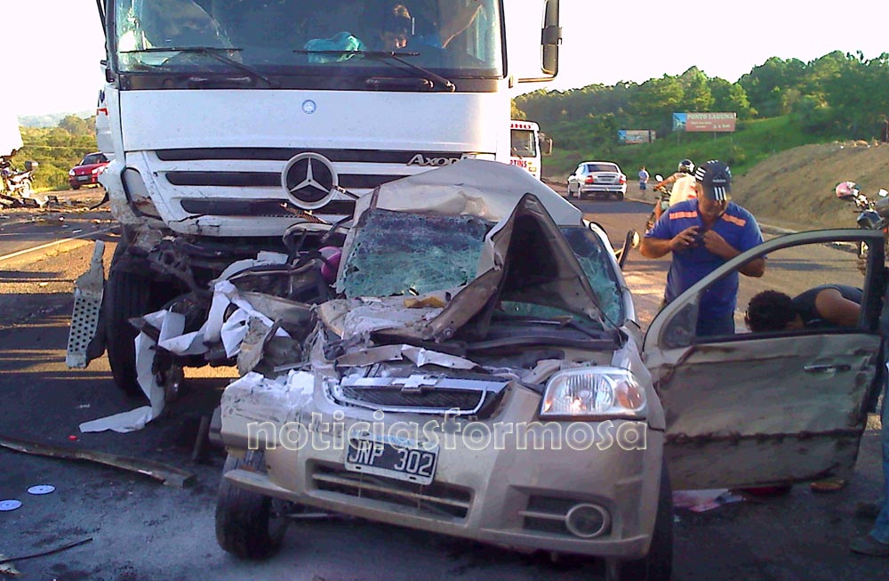 Así quedó el Chevrolet Aveo luego del accidente en la ruta de regreso de Camboriú.