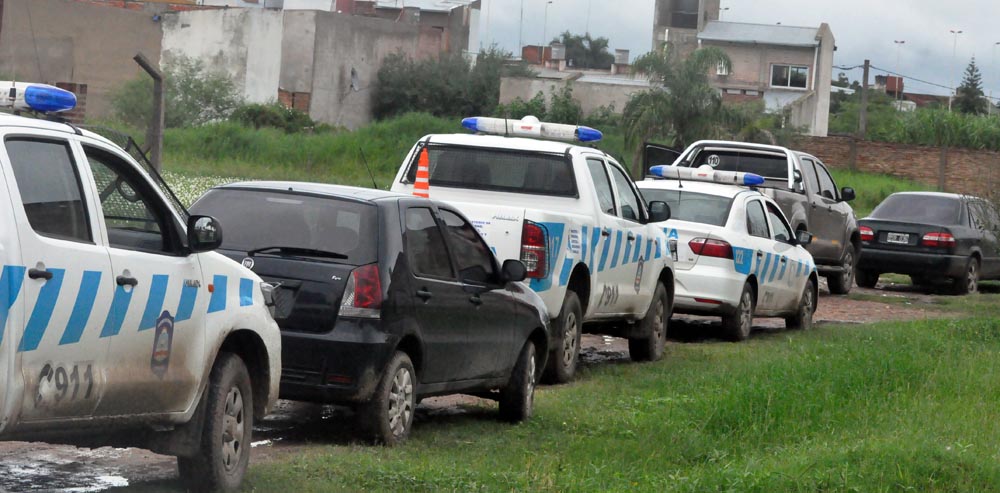 Luego de la denuncia telefónica, a los pocos minutos, arribó la Policía.