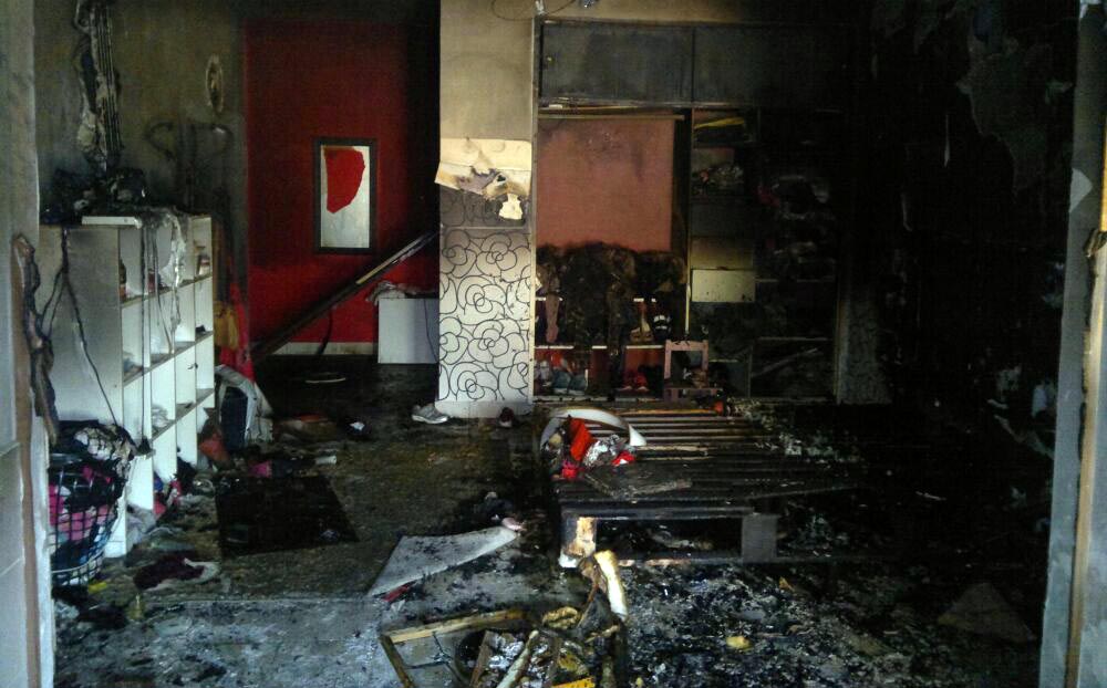 Así quedó el dormitorio luego de la acción del fuego.