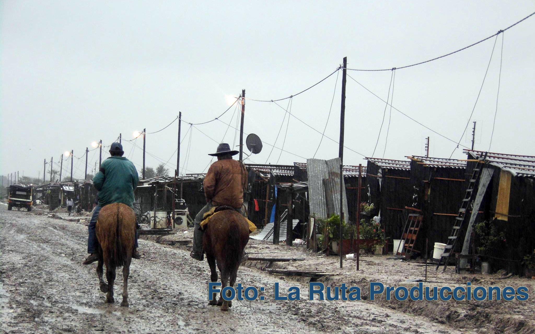A caballo, una es una manera de llegar hasta El Porvenir.