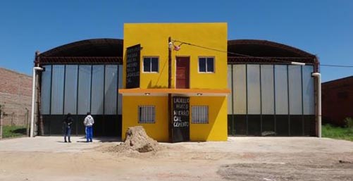 Frente del local asaltado a punta de pistola.