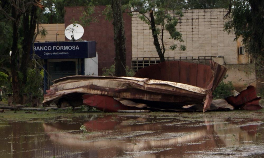 Tornado en General Güemes: 60 fotos para entender el milagro