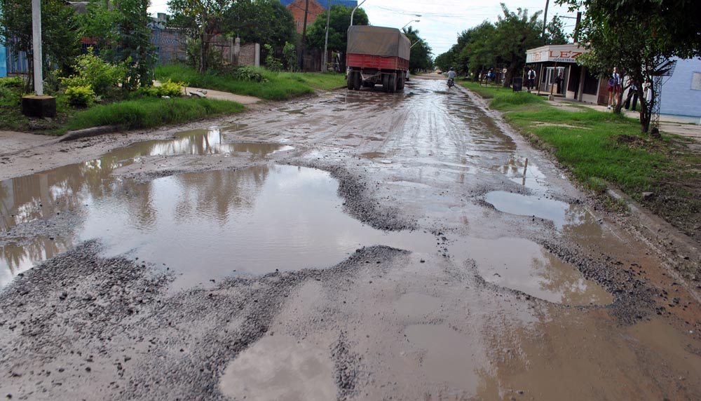 Le piden al intendente De Vido que repare la calle Winter