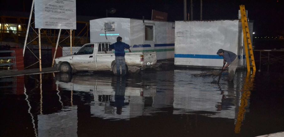 En la zona del pontón, retiraron las oficinas de la AFIP.