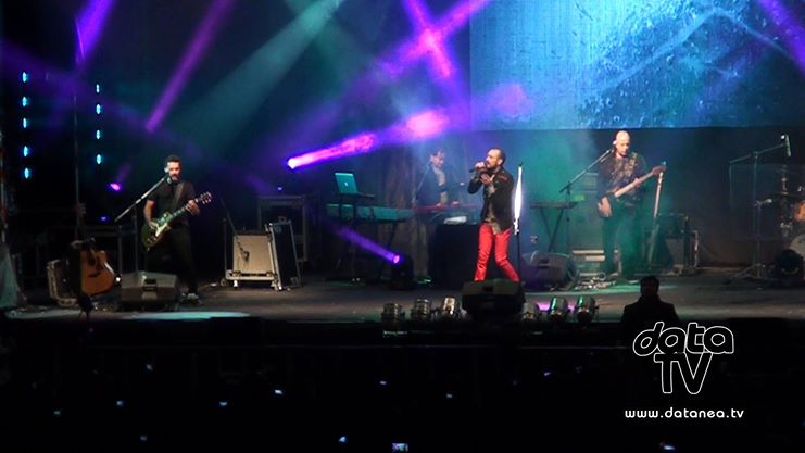 Abel Pintos, en vivo, en el Cincuentenario con las formoseñas haciendo coro (video)