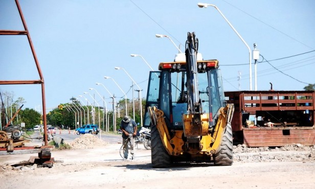 Las obras sobre el puente continúan.