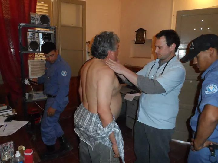 "Todo bien, pero marche preso"...