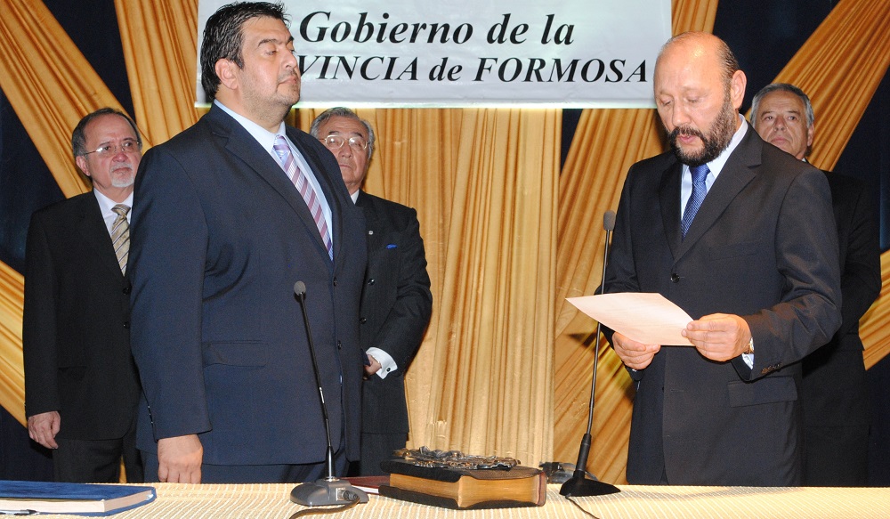 Diciembre 2011. González jura otra vez como ministro de Gobierno. Había quedado atrás el suceso de La Primavera. Fue ratificado.