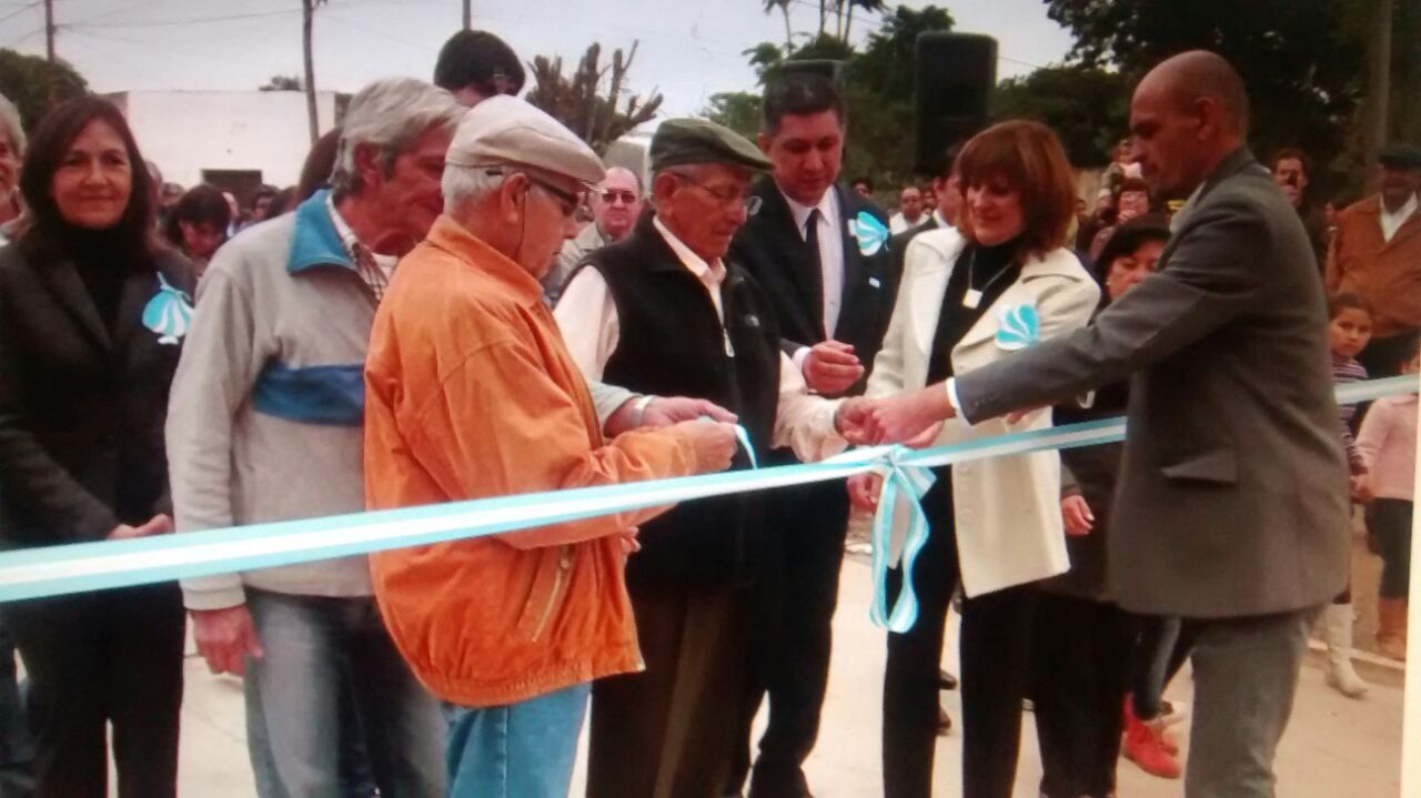 inauguran pavimento 01