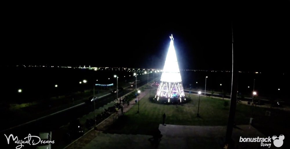 Fabulosas imágenes de la ciudad de Formosa navideña, «desde el aire»