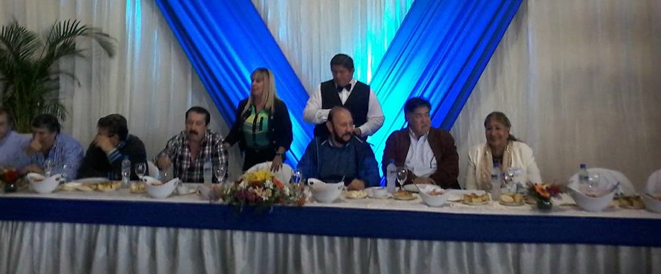 Gildo molesto con los funcionarios que «escaparon» un acto antes de su discurso