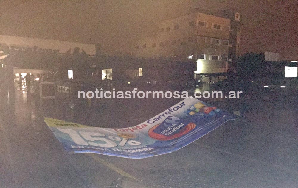 Primeras fotos del temporal de viento y agua en la ciudad