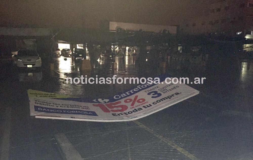 Primeras fotos del temporal de viento y agua en la ciudad