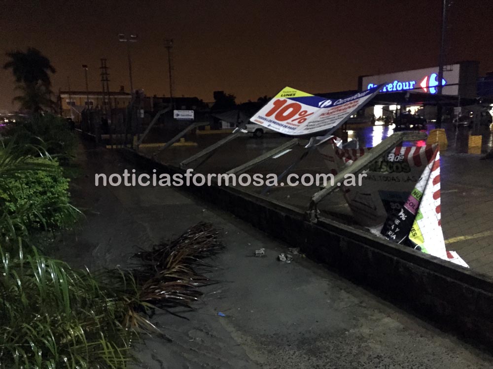 Primeras fotos del temporal de viento y agua en la ciudad