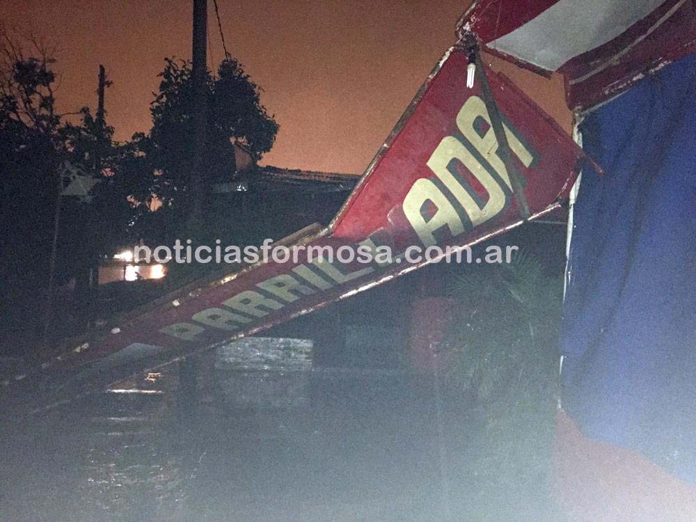 Primeras fotos del temporal de viento y agua en la ciudad
