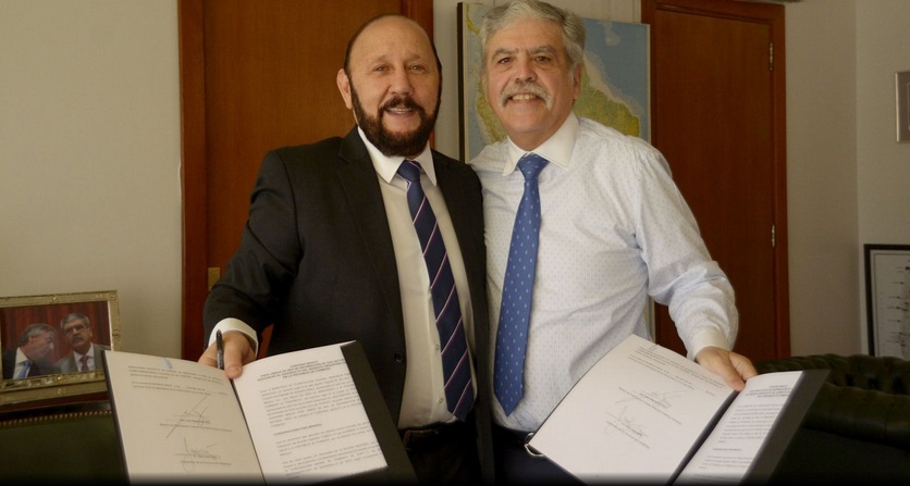 Gildo Insfrán junto a Julio De Vido.