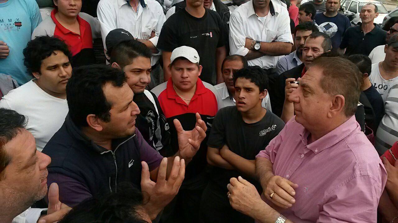 Hubo acuerdo con los choferes y se levantó el paro