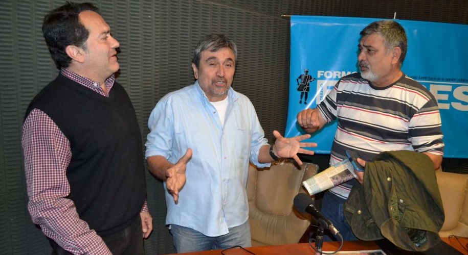 Hablando se entiende la gente. Durante el debate radial imperó el sentido común.
