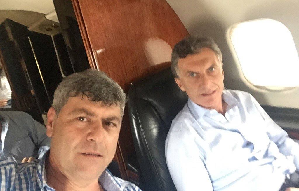 buryaile macri en el avión de macri