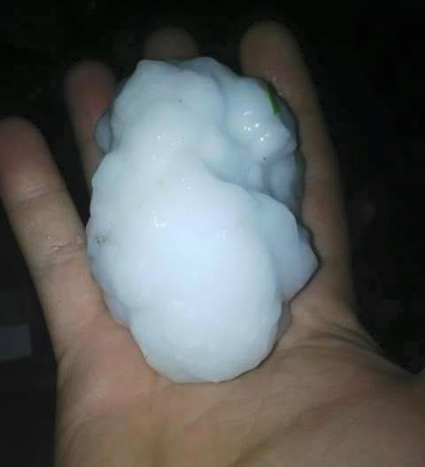 #Galería de fotos  / Temporal de granizo, lluvia y viento en Mansilla y Villa Escolar