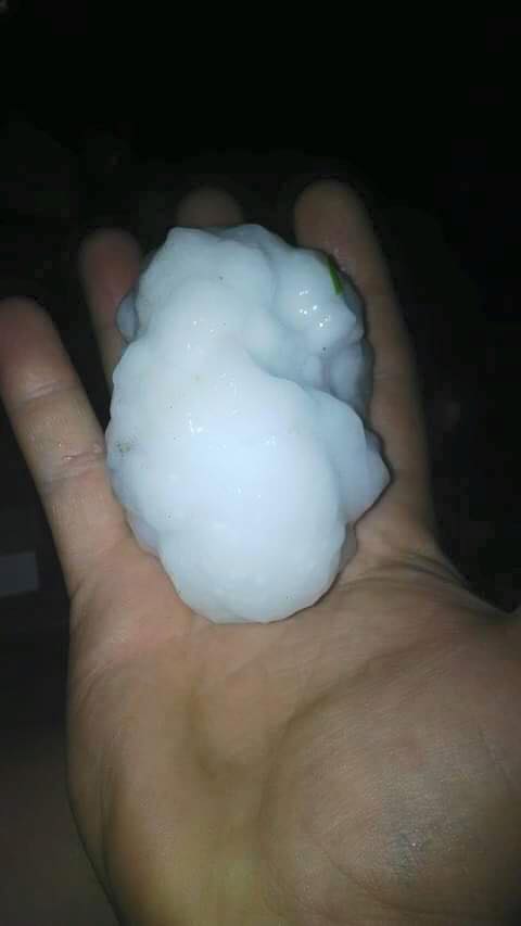 #Galería de fotos  / Temporal de granizo, lluvia y viento en Mansilla y Villa Escolar