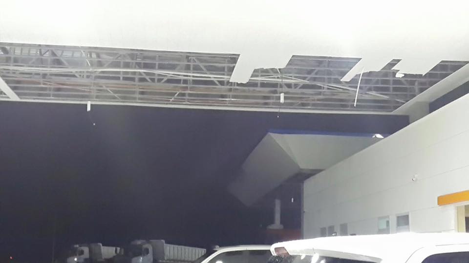 #Galería de fotos  / Temporal de granizo, lluvia y viento en Mansilla y Villa Escolar