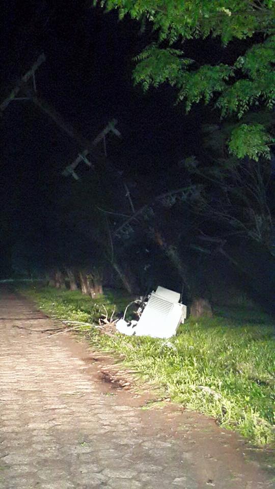 #Galería de fotos  / Temporal de granizo, lluvia y viento en Mansilla y Villa Escolar