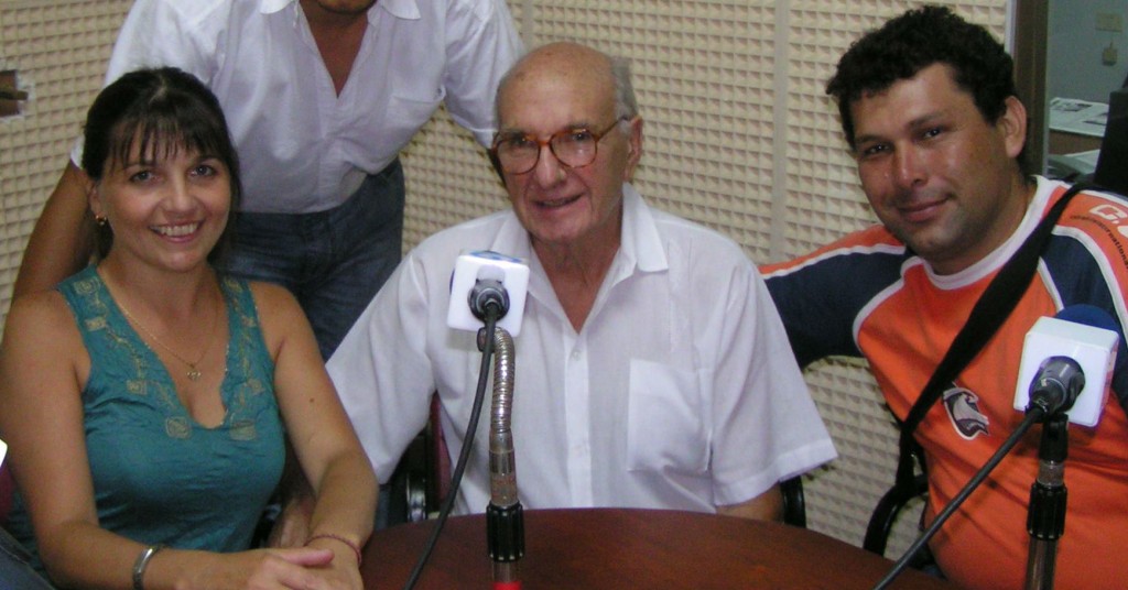 El doctor Matera (centro) junto a Patricia Gavilán y Ramón Garicoche (foto archivo)