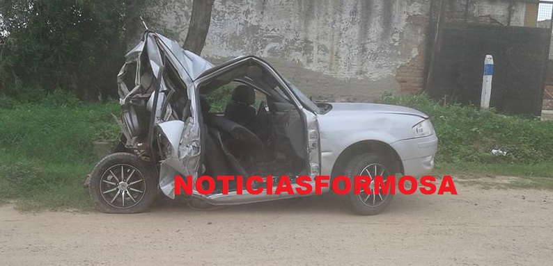 Trágico accidente en Pirané, una Toyota chocó a un VW Gol, dos muertos