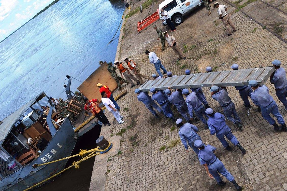 Inundados paraguayos cruzaron hacia Formosa para alojarse en centros de evacuación