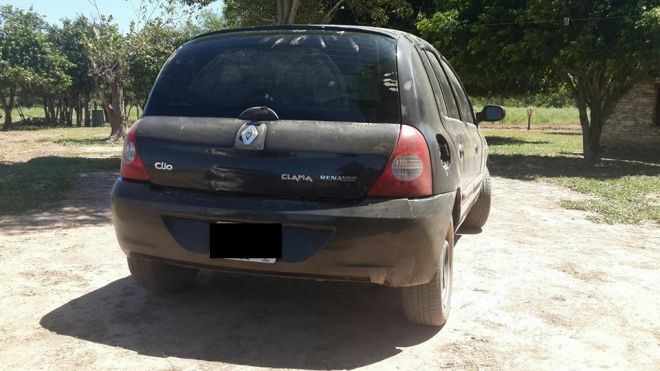 El auto secuestrado en el procedimiento policial. No tenía "los papeles en regla".