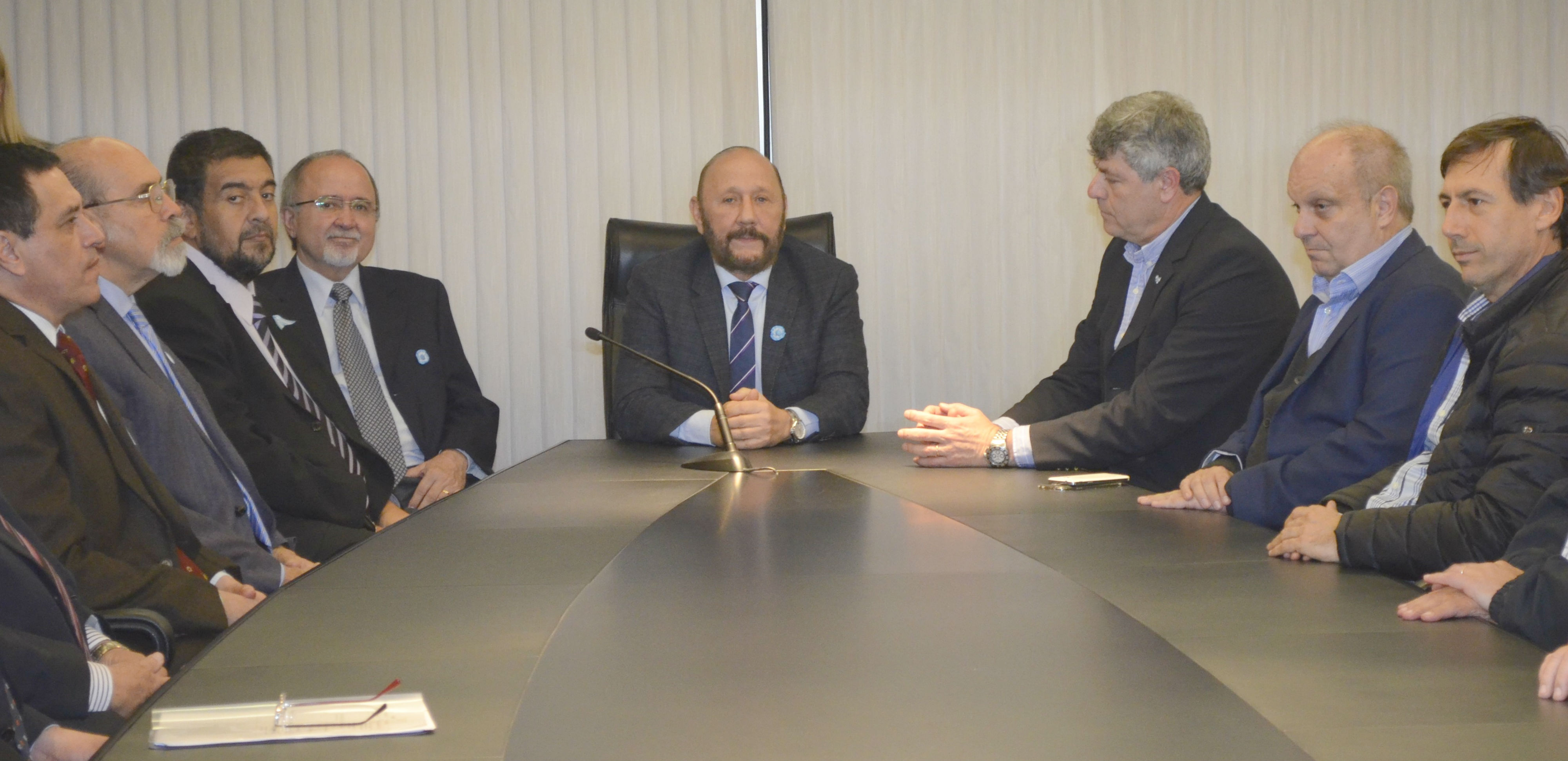 gildo buryaile en casa de gobierno