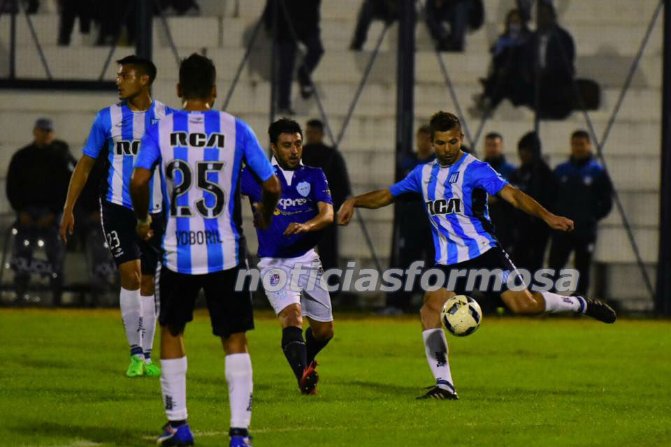 Racing se hizo fuerte en Formosa, y sigue en la Copa Argentina… y con Milito en el hotel