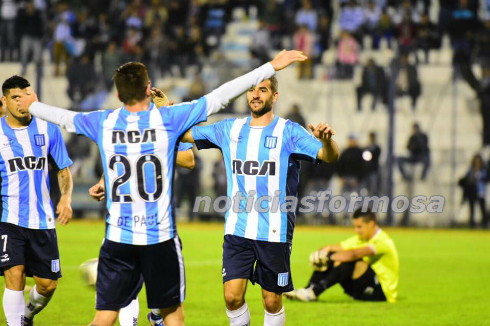 Racing se hizo fuerte en Formosa, y sigue en la Copa Argentina… y con Milito en el hotel
