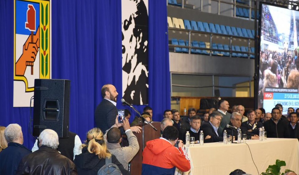 En el escenario no se vieron fotografías relacionadas con el kirchnerismo. (Foto: Alberto Britez)