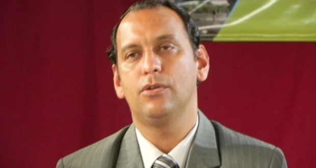 Julio Murdoch (PJ), intendente de Laguna Naineck.