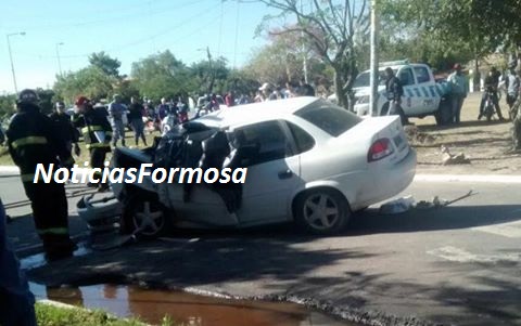 accidente eva peron poste de luz