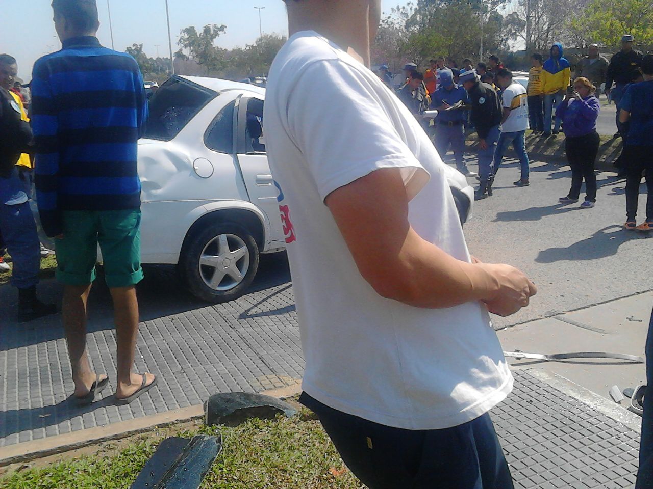 Accidente en la Gutnisky, frente a El Pajarito