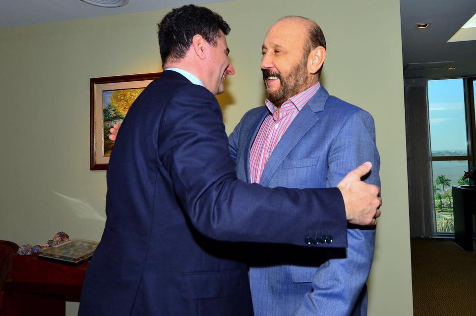 Insfrán y ministros recibieron al titular del PAMI nacional