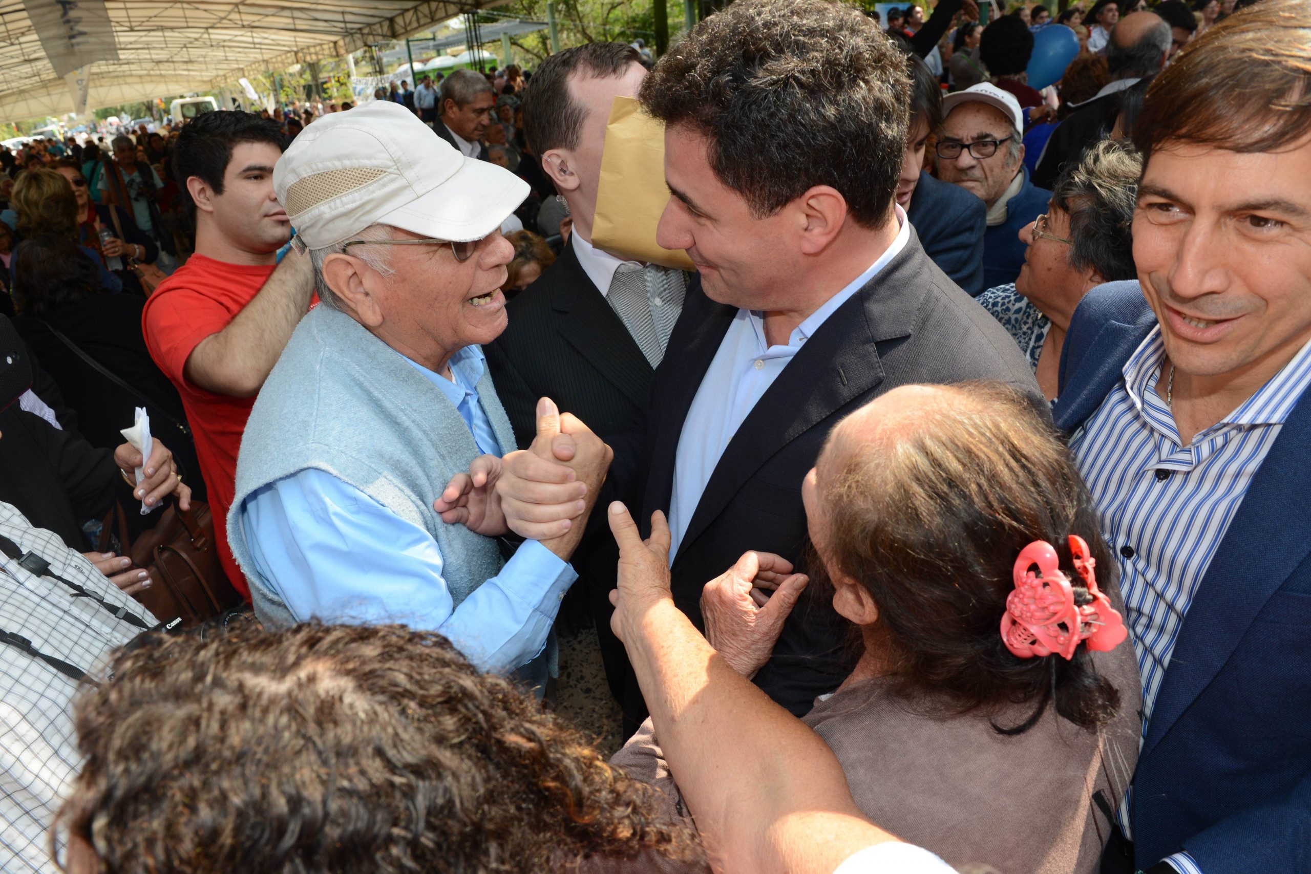 Insfrán y ministros recibieron al titular del PAMI nacional