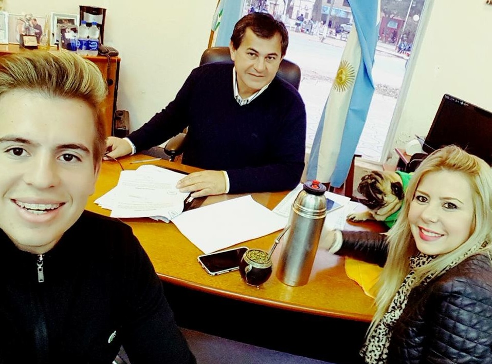 El intendente Basualdo también tiene su «Balcarce», como Macri