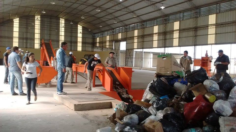 En Laguna Blanca comenzaron capacitación realizar separación de residuos sólidos de la ciudad