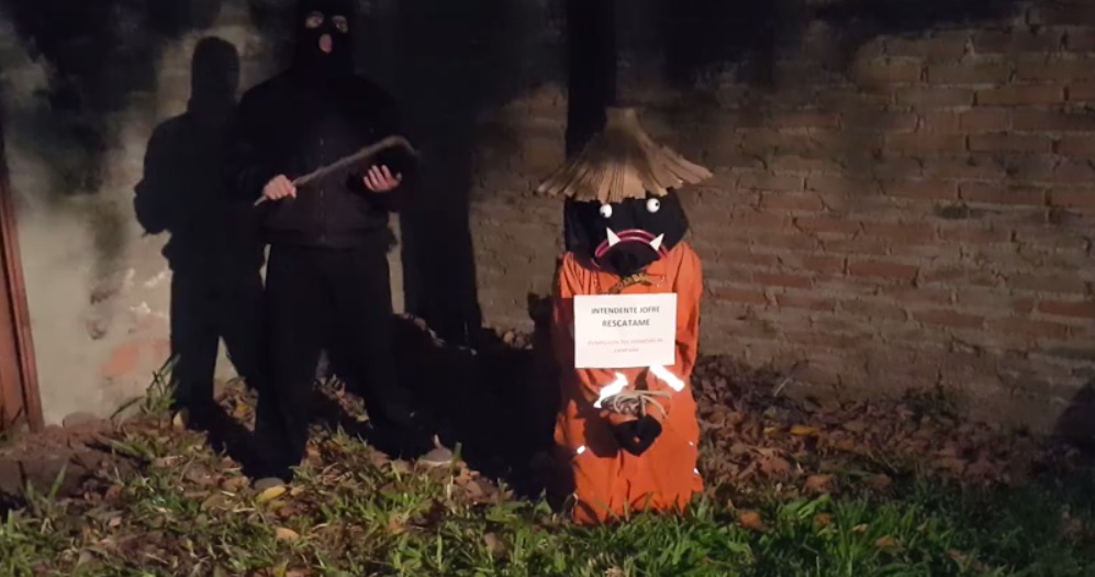 «Secuestraron» al «Pombero de Jofré» hasta «que cumpla las promesas de campaña»