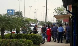 #Video / A mano armada y con casco, robaron a clientes y recaudación de CasaPan