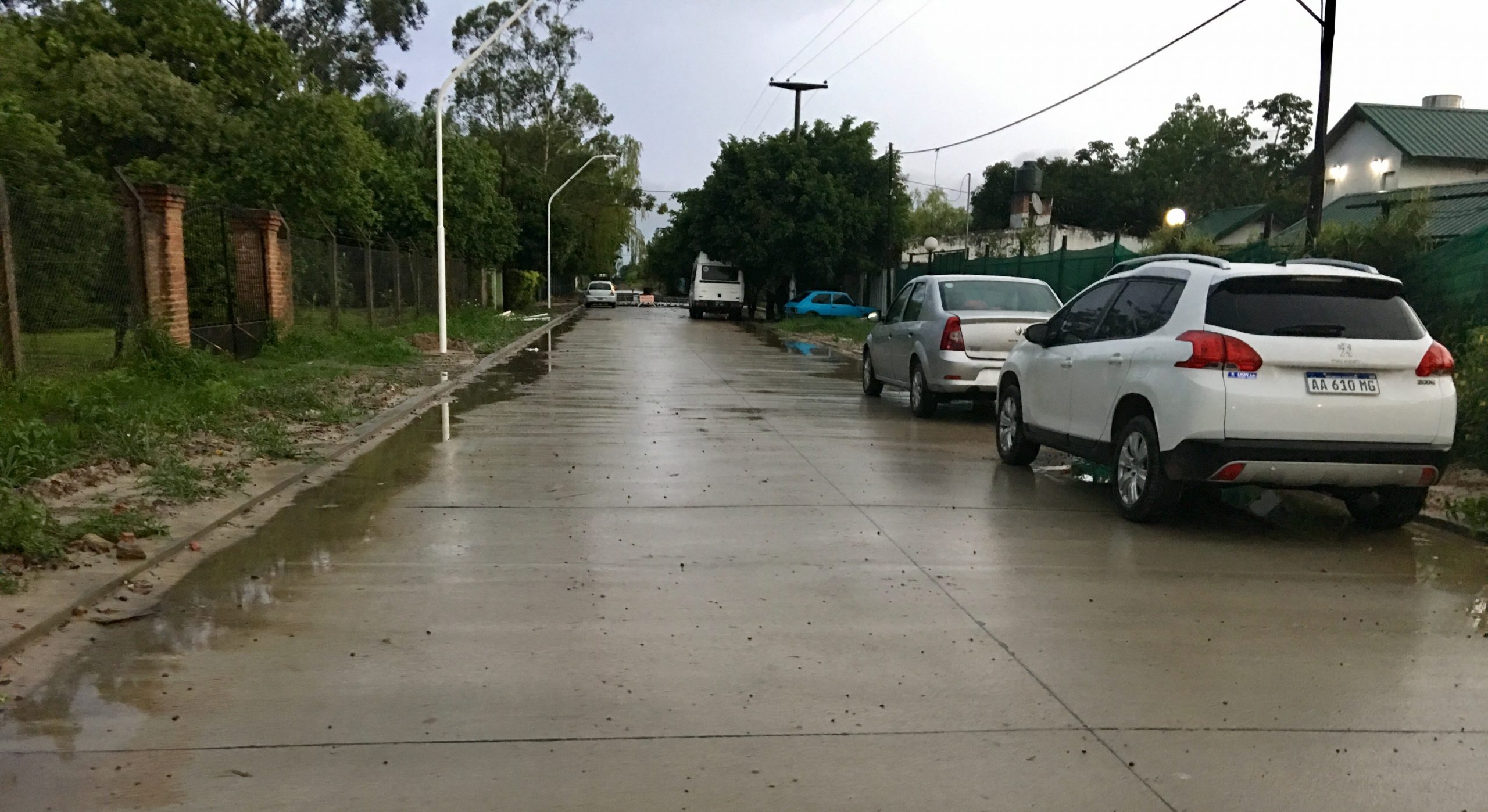 Continúa la pavimentación en la zona de quintas en Lote 4