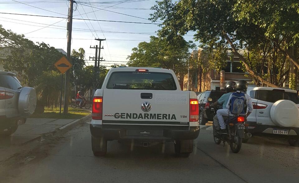Y el ejemplo? Camioneta de GN circula por la ciudad sin chapa patente