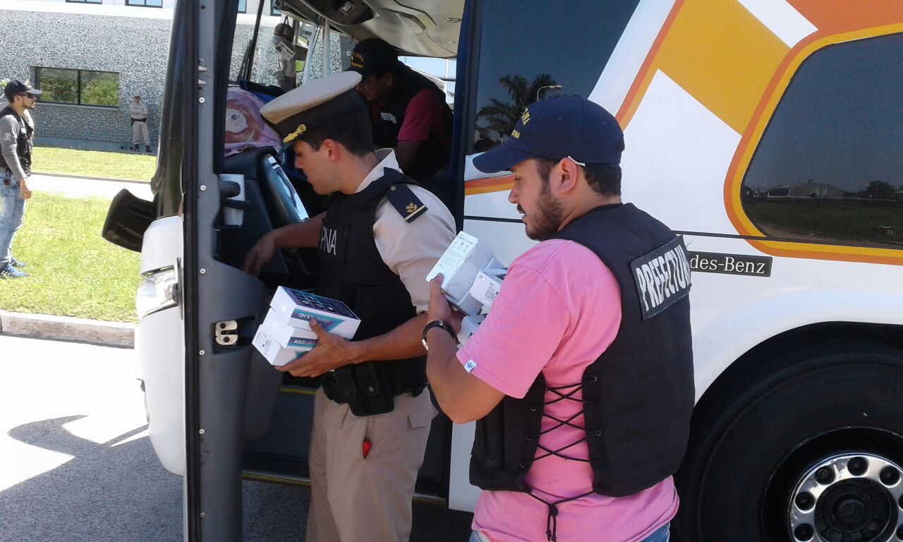 Prefectura secuestró celulares y accesorios de un micro larga distancia «alertado por un llamado anónimo»