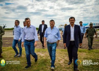 A Macri lo recibieron Atilio Basualdo y los ministros Quintana y Malich, Gildo estaba en Buenos Aires