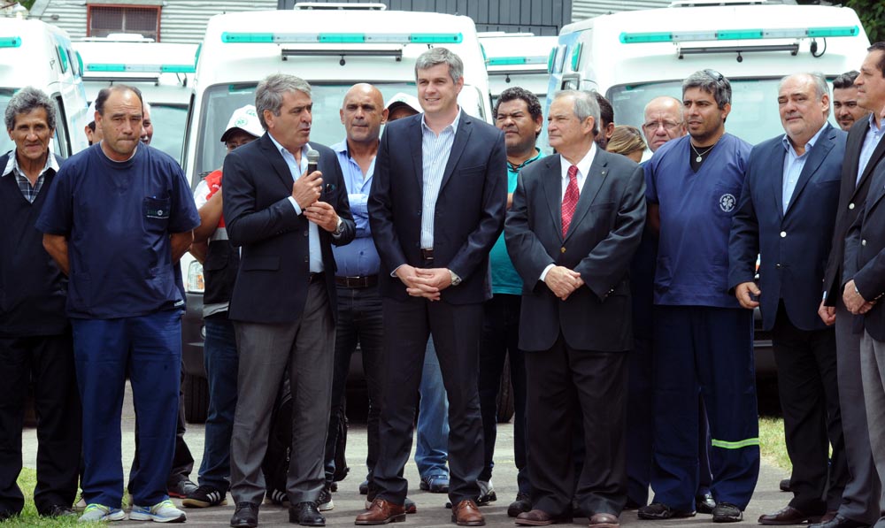 pen%cc%83a-entrega-ambulancias